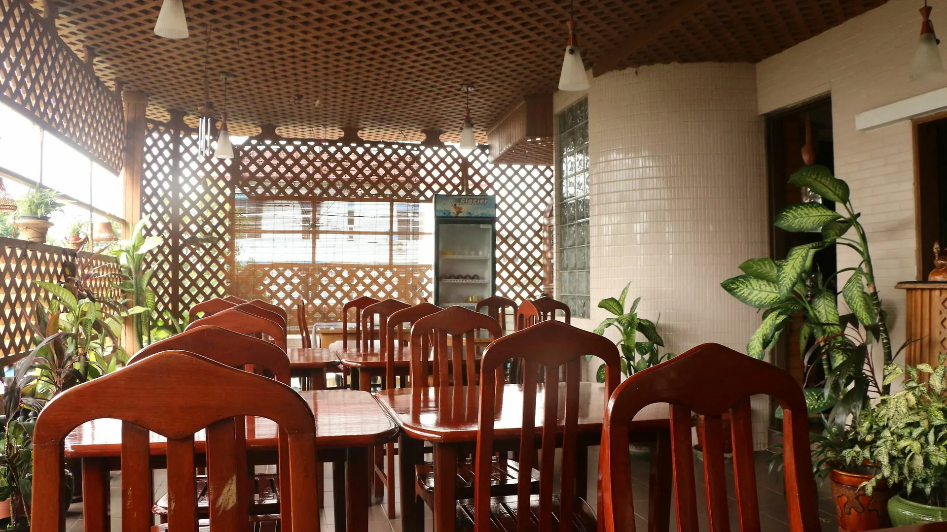 Kaung Lay Inn Yangon 2*,  Birmanie
